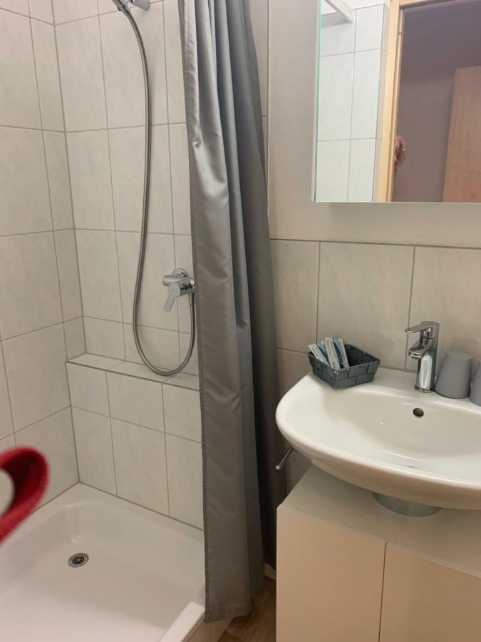 Haus Baracca Apartment Vella Ngoại thất bức ảnh